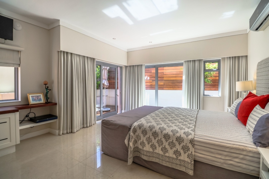 6 Bedroom Property for Sale in Keurbooms River Western Cape